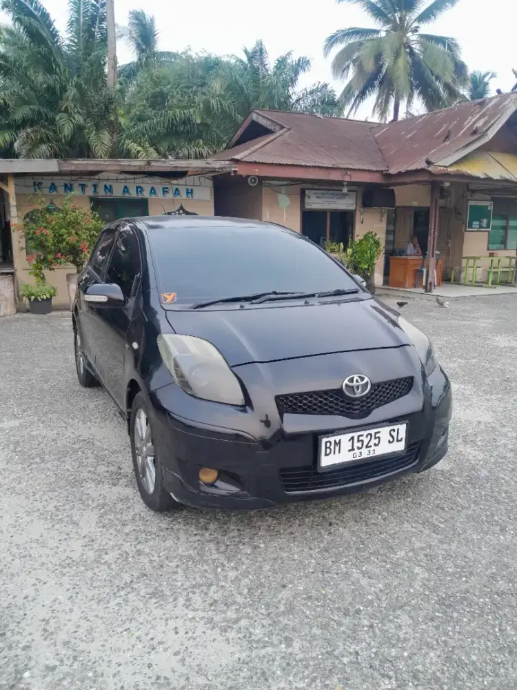 Toyota Yaris type E AT th 2010