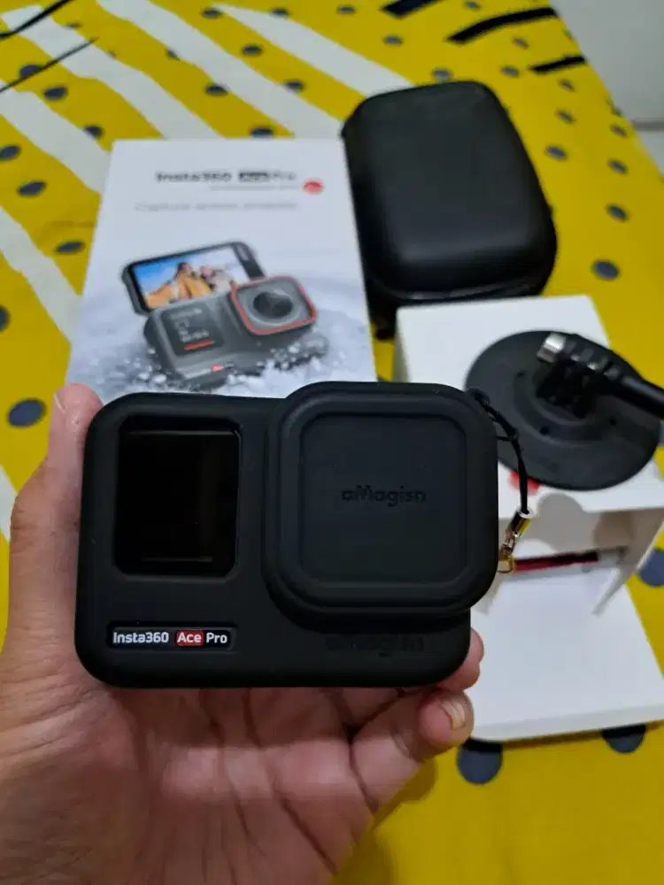 Camera insta 360 ace pro
