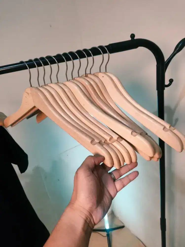 Hanger Kayu Estetik 12 Pcs