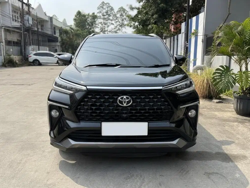 Toyota Avanza Veloz Q non TSS Matic Tahun 2022 Hitam
