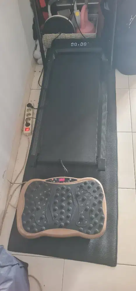 Treadmill & boddy slimmer