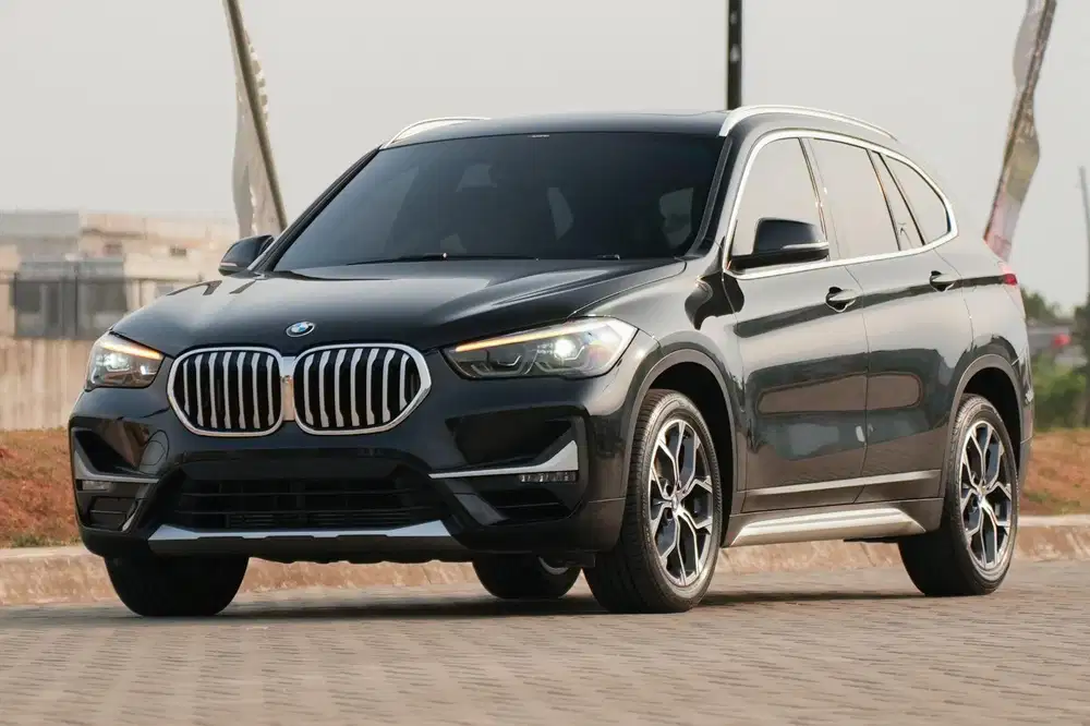 Darth Vader! BMW X1 Facelift Lci XLine 2020 Panoramic gla200 320i c200