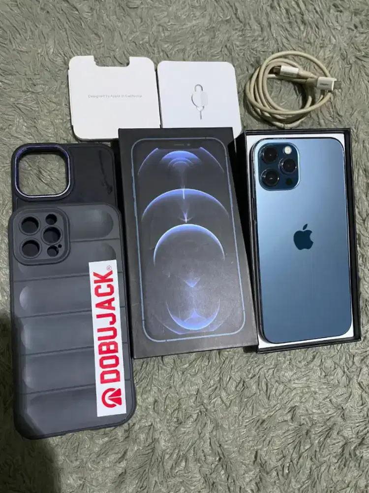 iPhone 12 Pro Max 128 Inter Nomines