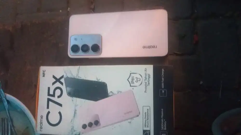 Realme c75 x pink
