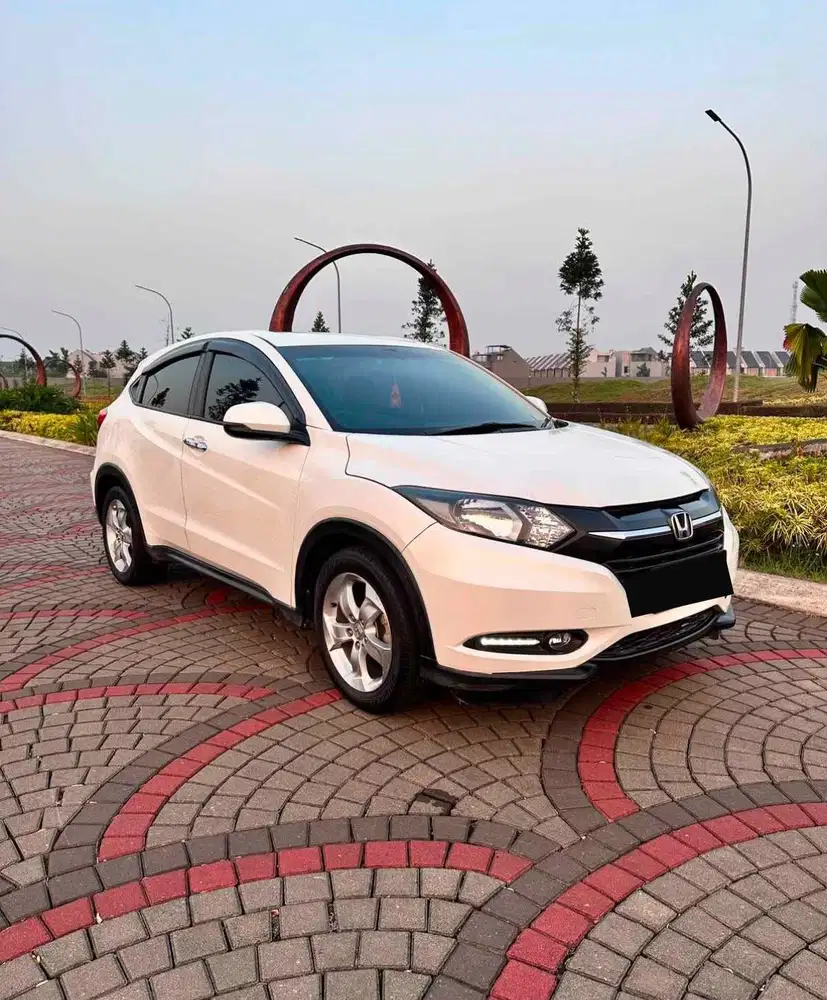 LOW KM PAJAK PANJANG Honda HRV E AT 2017 Istimewa Condition