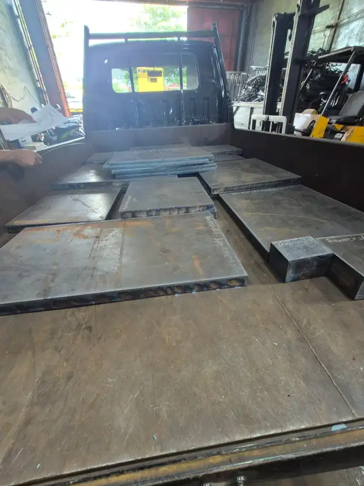 Pemotongan plat besi custom