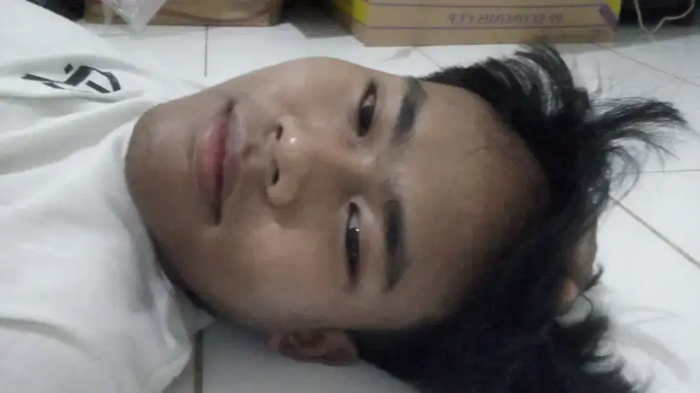 Nyari kerjaan modal ktp yang buat 2 orang