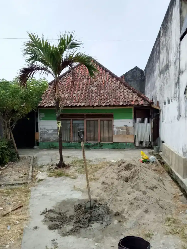Dijual cepat...rumah dan tanah.cocok unt kost-kost n rumah tinggal
