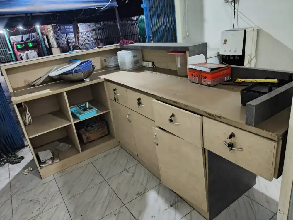 Dijual Meja bekas usaha