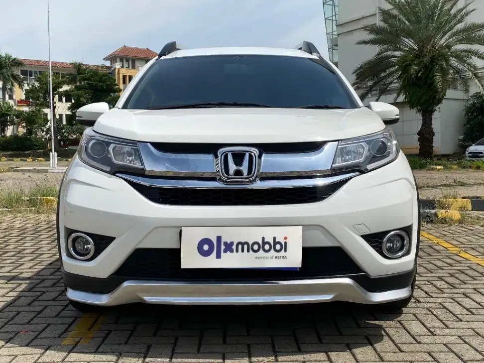 TDP 8, JT Honda BR-V 1.5 E Prestige Bensin-AT Putih 2016