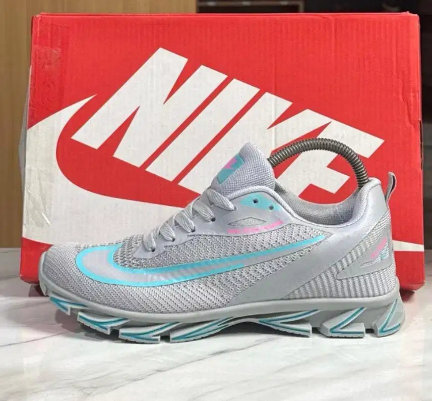 Nike zigzag warna grey