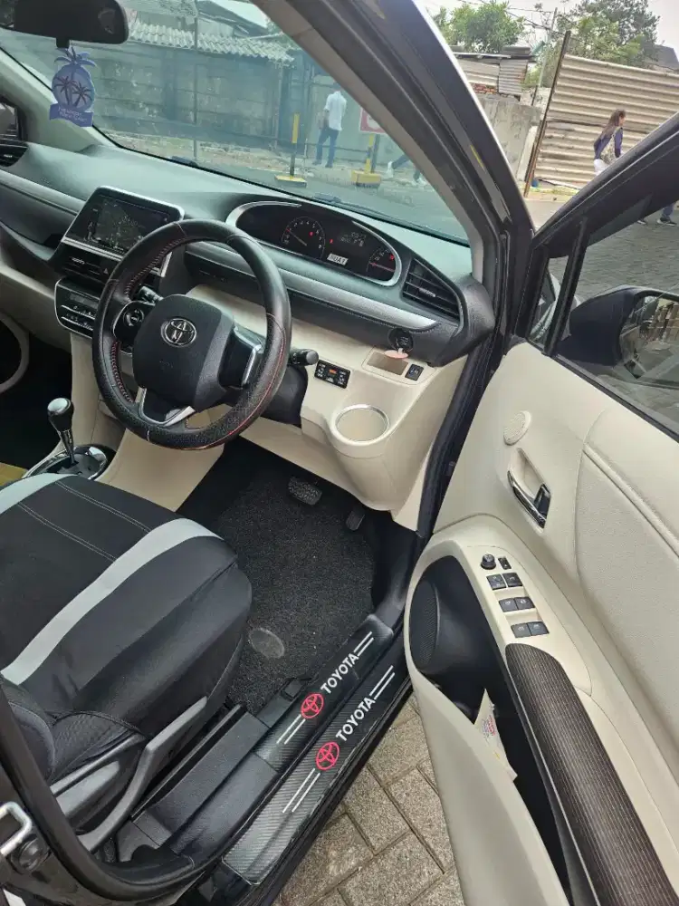 Toyota Sienta V matic 2017 km 47rb low