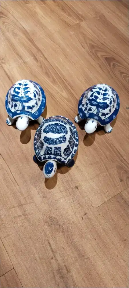 Pajangan Porcelain kura kura turtle