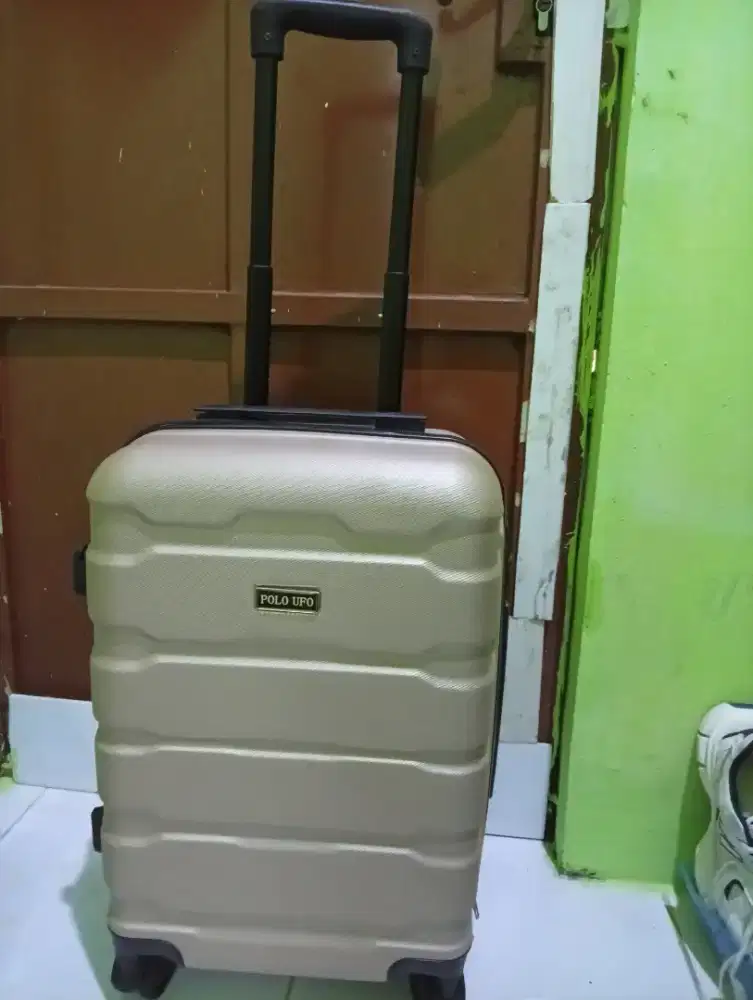 Dijual untuk Koper Ufo