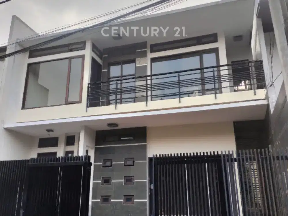 Rumah Siap Huni Di Kompleks Perumahan Setra Regency Bandung Utara