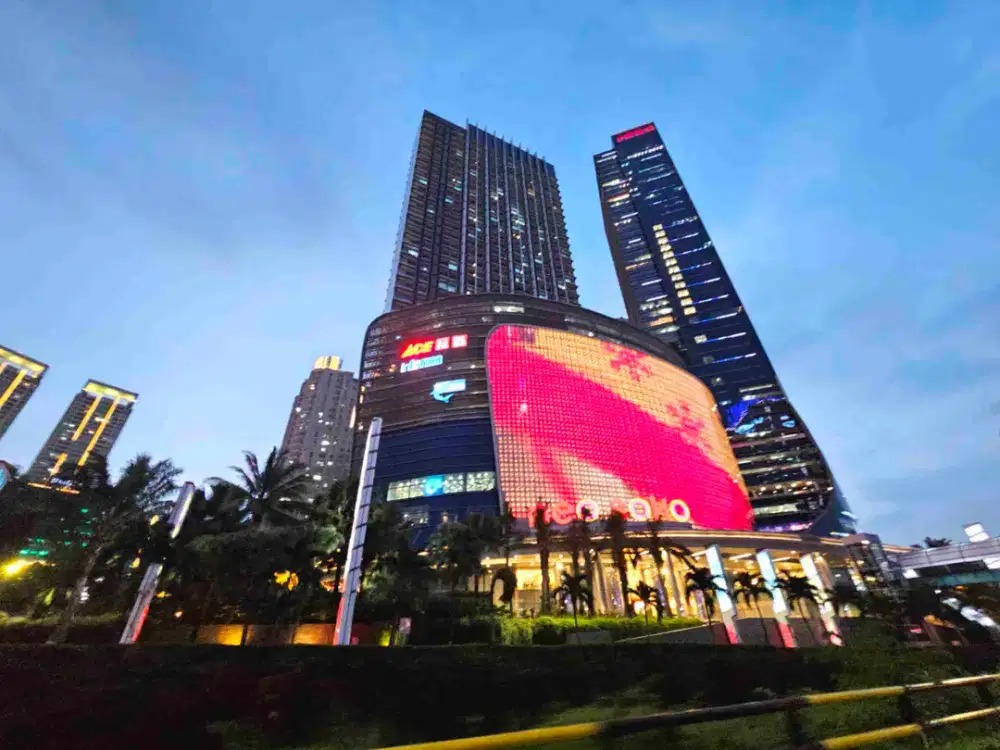 Disewakan 2 lantai di Neo Soho Yang Bisa Untuk Hunian dan Perkantoran, semi furnished yang tidak terlalu banyak barang , Lokasi emas untuk pembisnis