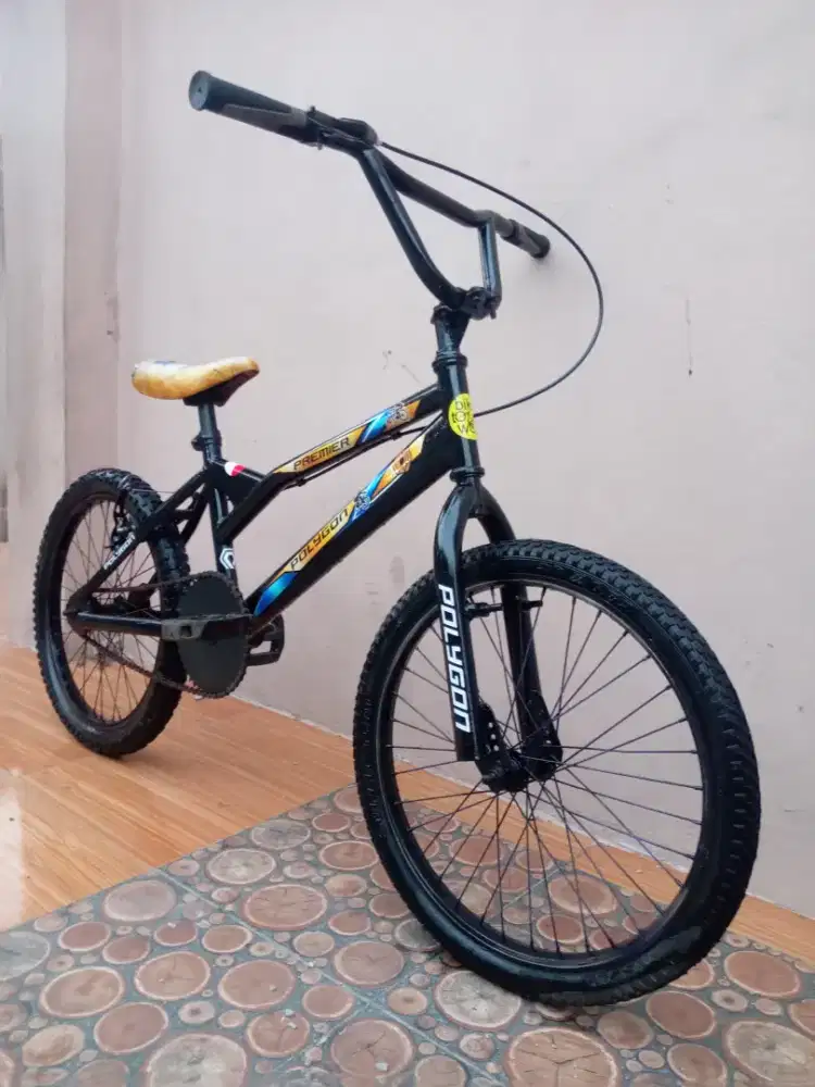 Dijual BMX Ukuran 20. Noken mulus SIAP PAKE lokasi KEMILING, Nego.