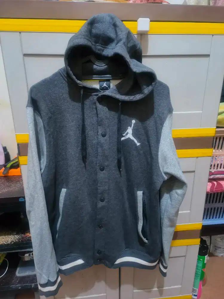 Jaket Varsity Air Jordan