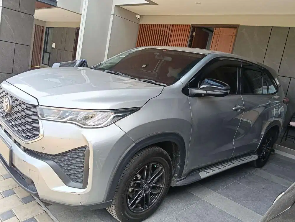 Toyota Kijang Innova 2023 Bensin