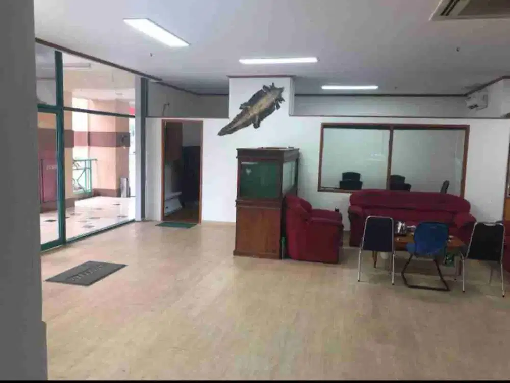 Jual 2 in 1 Ruang Usaha  Lantai Dasar di Apartemen Pesona Bahari