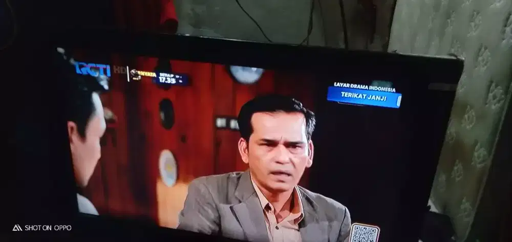 Jual televisi lcdmerklg tiukuran36inchi tipy36inchi yg
