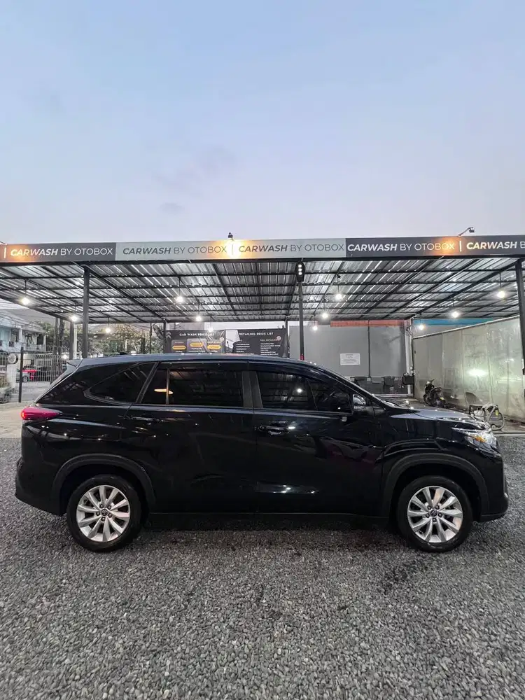 Innova Zenix V 2023 Non Hybrid Mulus KM Rendah Siap Pakai