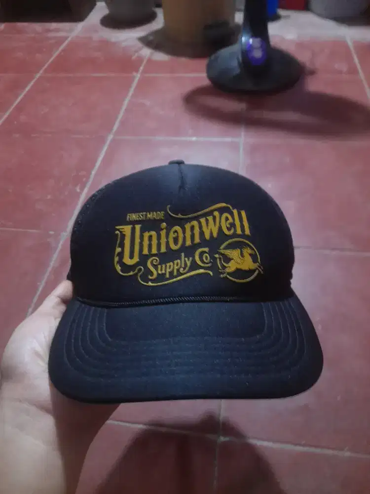 Topi Unionwell masih bagus