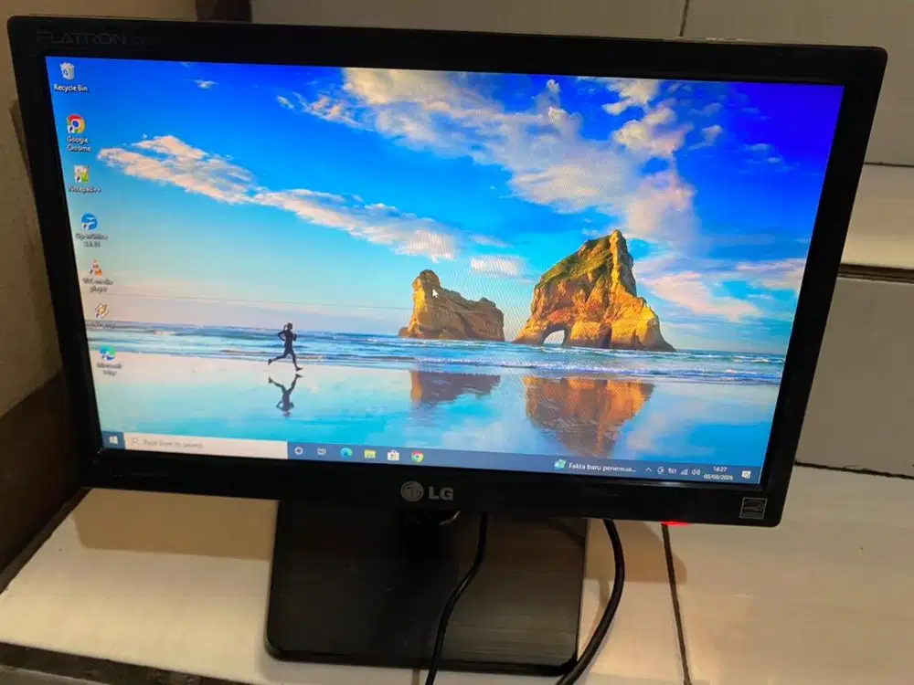 Led lcd LG 16 inc monitor cctv pc komputer kondisi baik