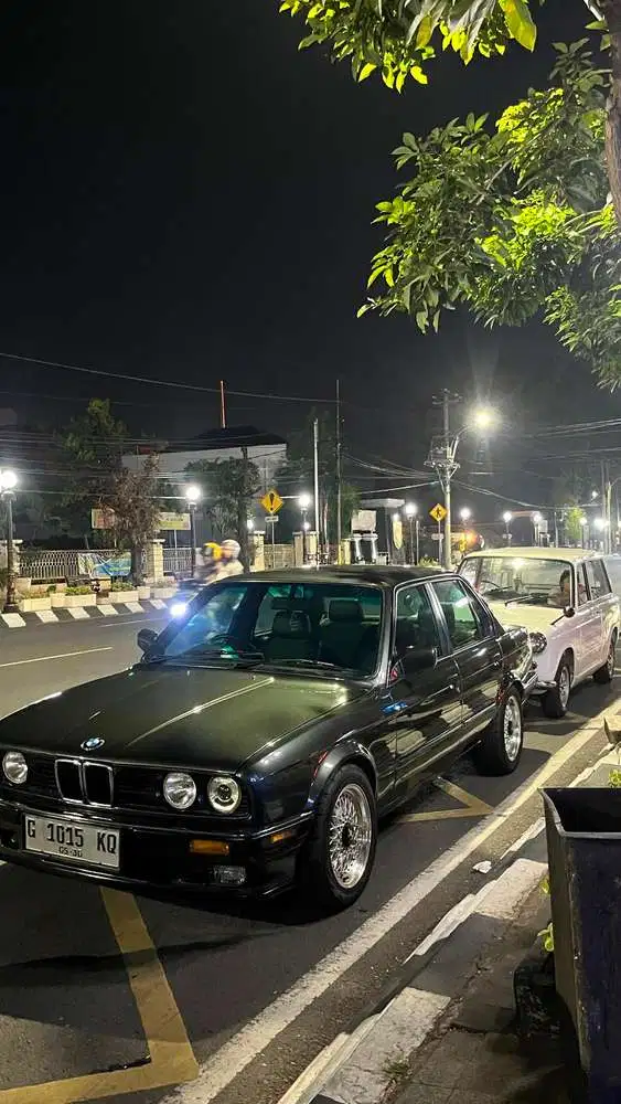 BMW 318i 1991 Bensin