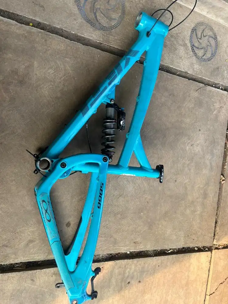 Frame yeti sb 66