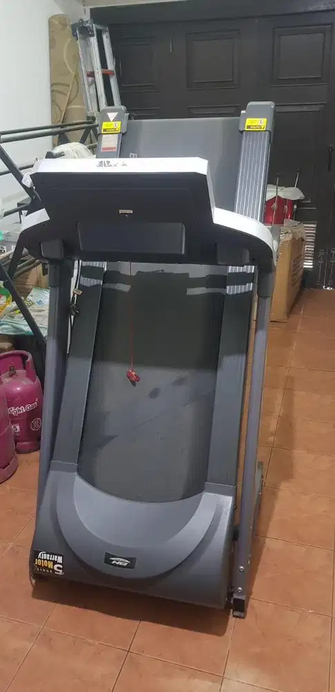 Jual Trademill merk BH Fitness kondisi 95%