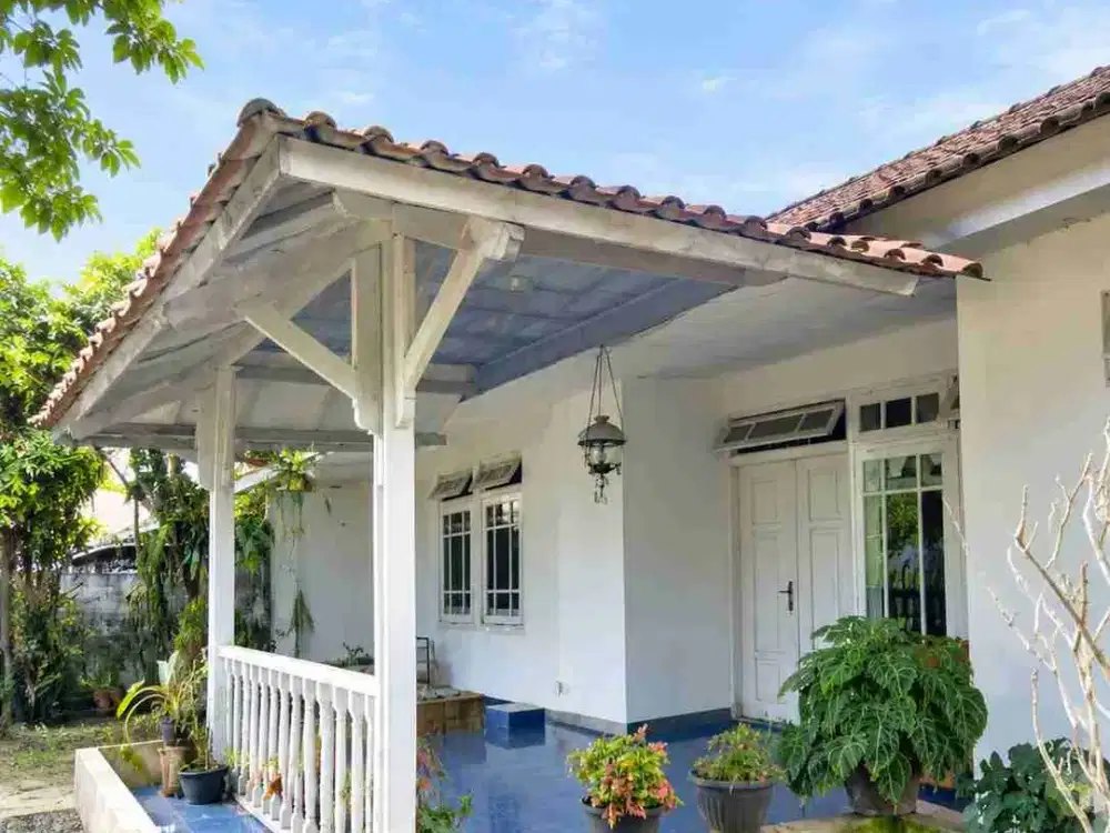 DIJUAL – Rumah Hook SHM LT 388 m² Full Furnished 5 KT Dekat IPB Dramaga