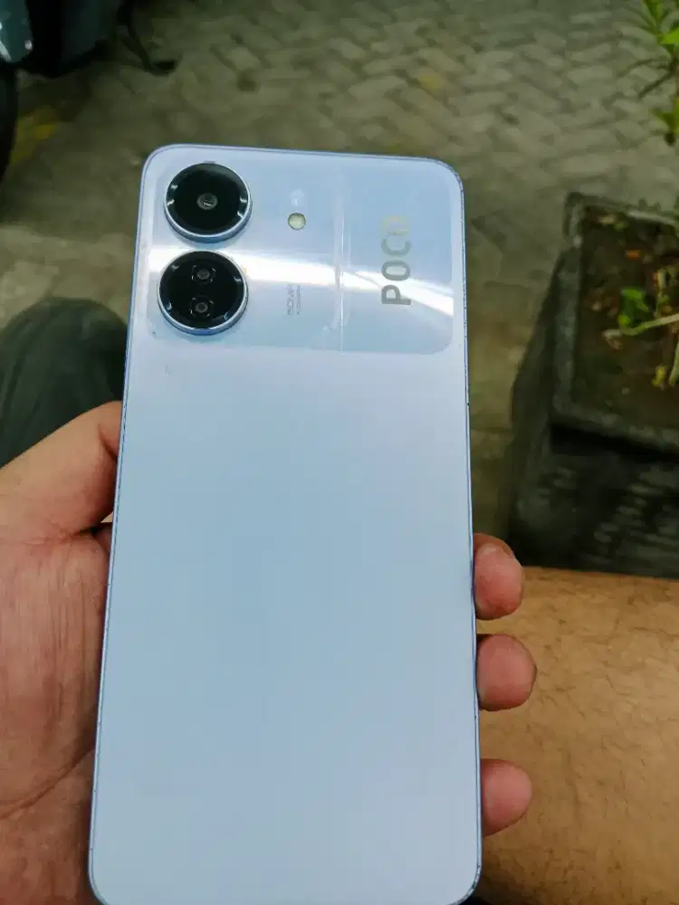 Di jual second HP poco c65
