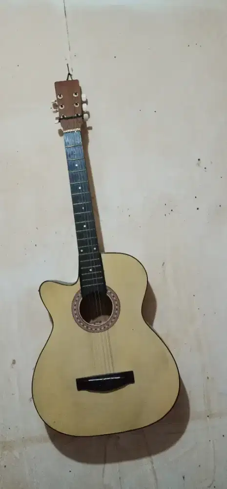 Yamaha seri FG 225