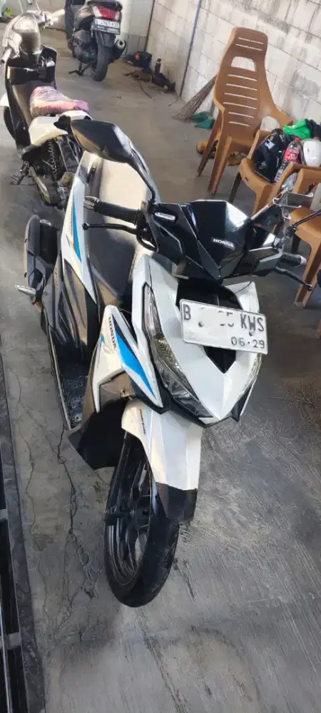 Jual vario 125 led old 2015 stnk+bpkb