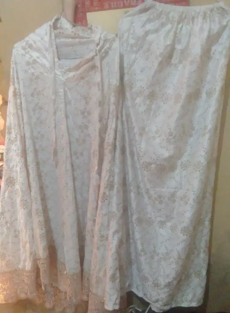 [Thrifting] Hadiah Ibu/Mertua/ mukena dan tas