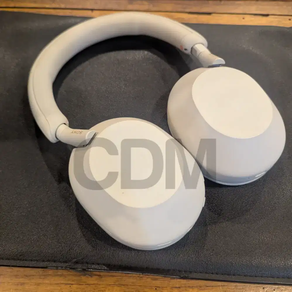 Sony WH-1000XM5 White Unit Only