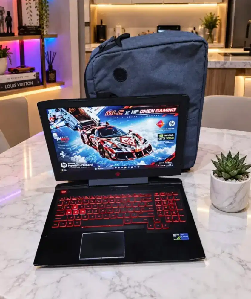 HP OMEN 15-Ce0xx Premium Edition [RAM 16GB/SSD 512GB VGA GTX 1050 4Gb]