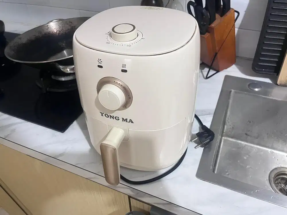 Air Fryer Yong Ma 2,4L