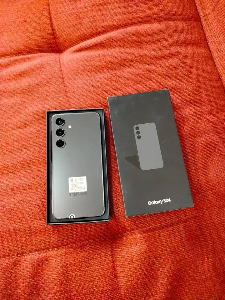 Samsung Galaxy S24 8/256gb sein