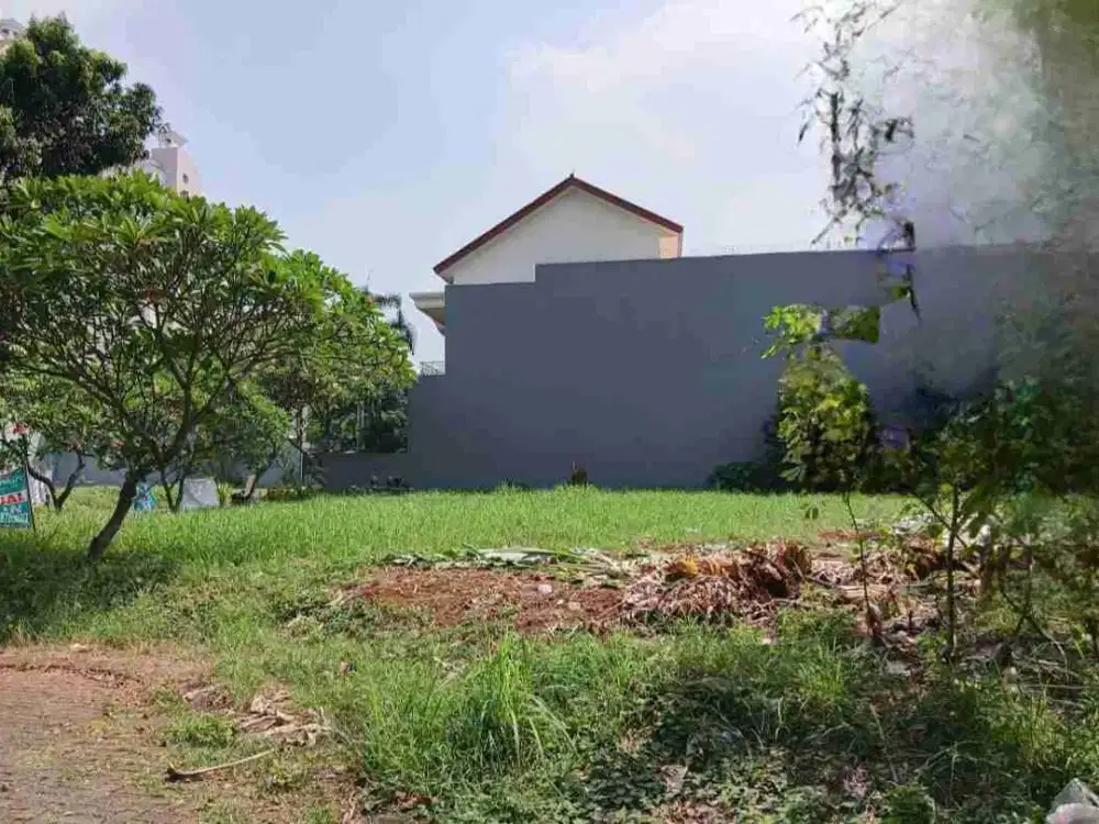 DIJUAL CEPAT 

Kavling Villa Gading Indah 
Luas 873 m 
Hoek 
Hadap selatan barat 
Harga 23 jt m nego sampe deal