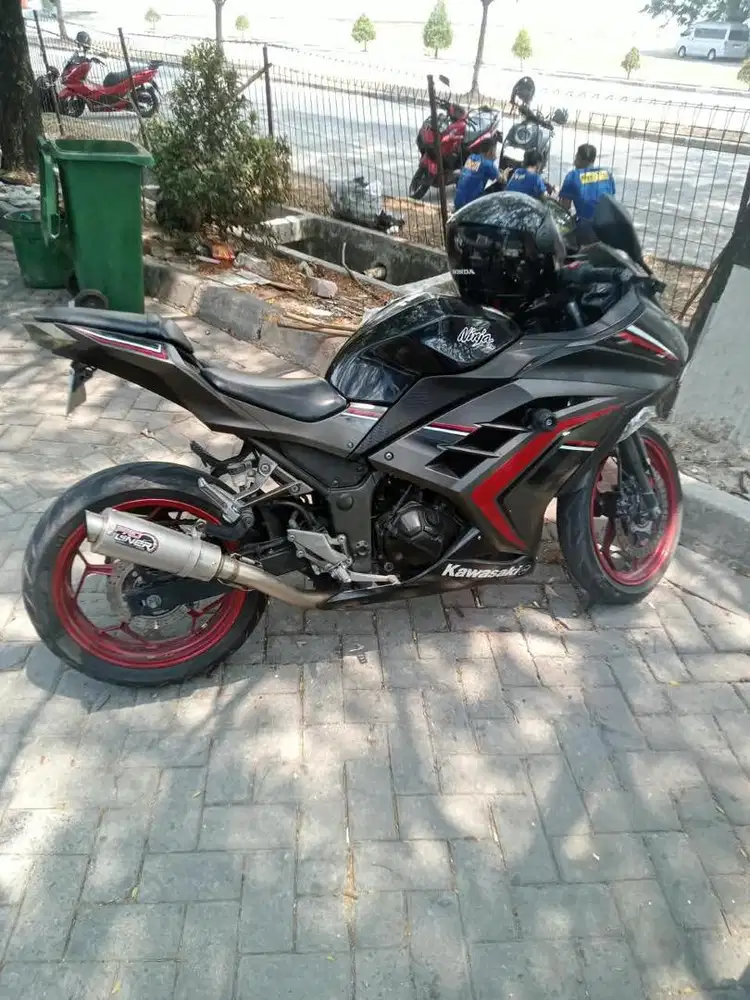 NINJA 250 FI ABS SE 2016 LOW KM
