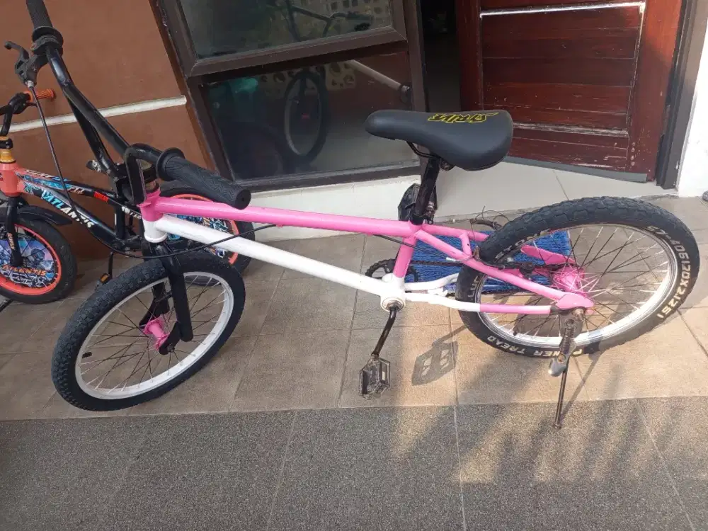 Bissmillah.. Di jual sepeda BMX ring 20 Exotic