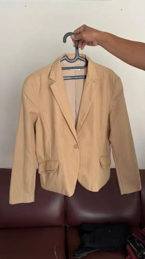 Baju blazer atas wanita