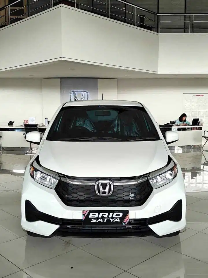 Honda Brio Satya DP 2 JUTA RUPIAH