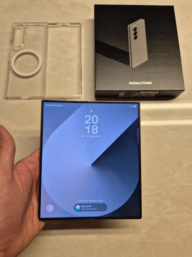 Samsung Galaxy Fold 6 Ram 12/256 Fullset (Terawat)