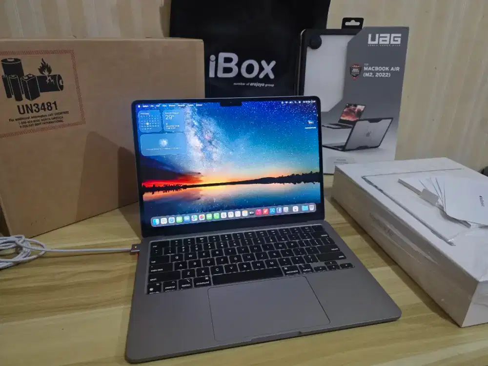 Laptop Macbook Air M2 512gb Super Premium mrp spectre xps zenbook