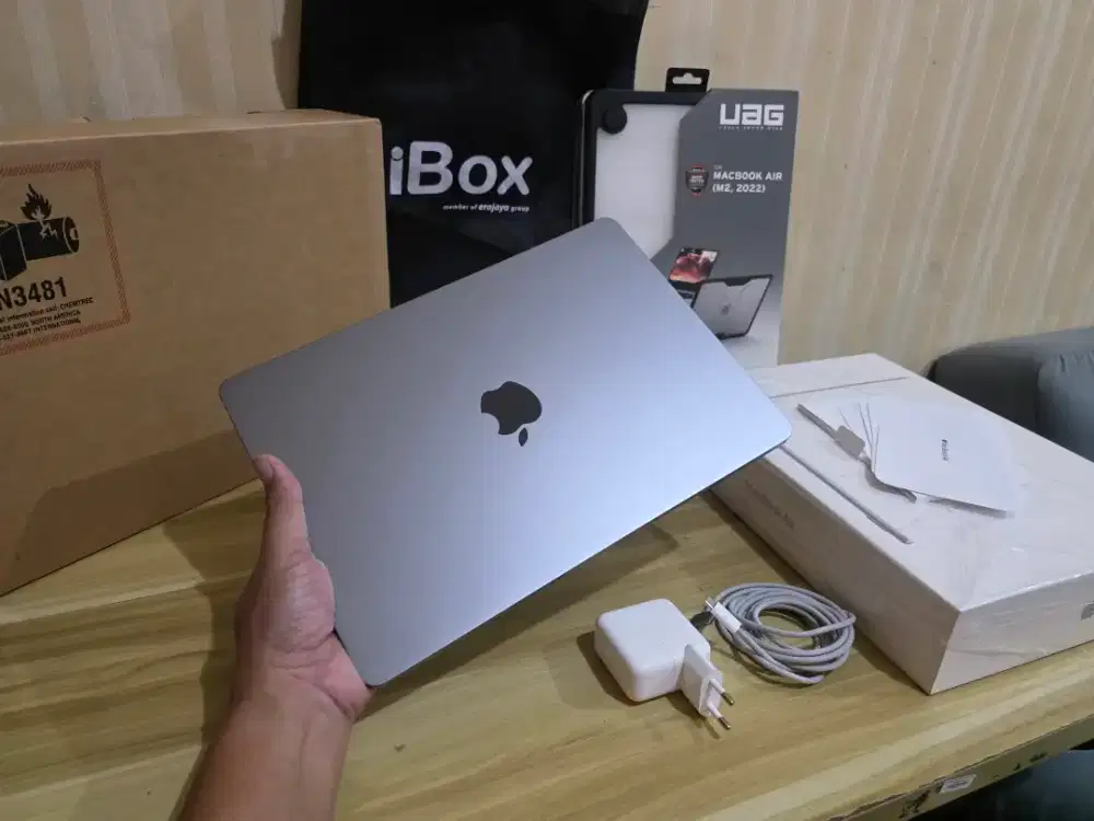 Laptop Macbook Air M2 512gb Super Premium mrp spectre xps zenbook