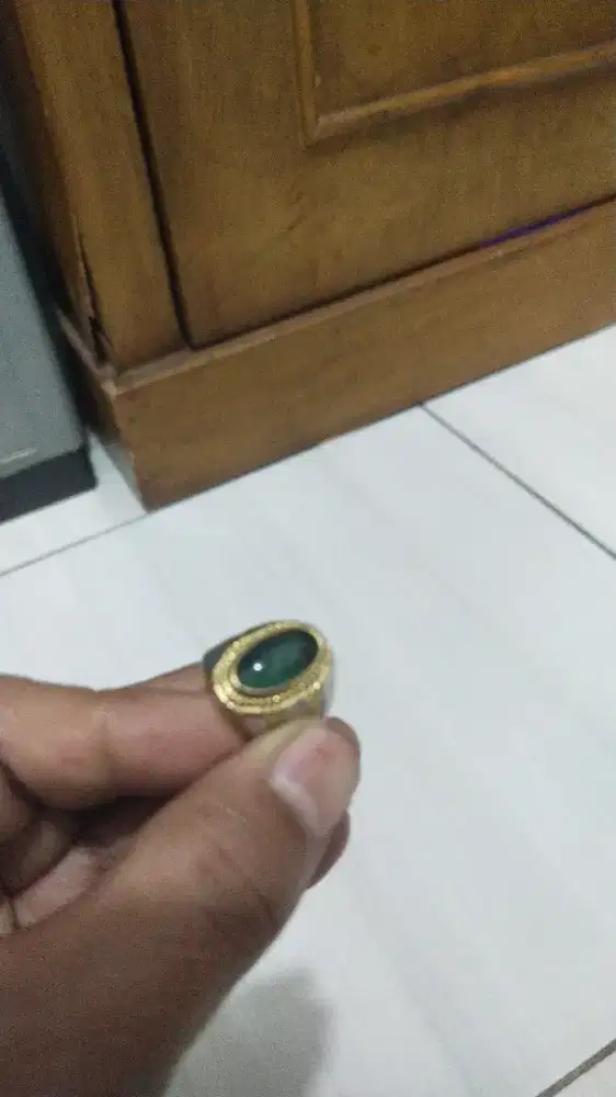Batu permata Ruby Star natural dan ijo garut