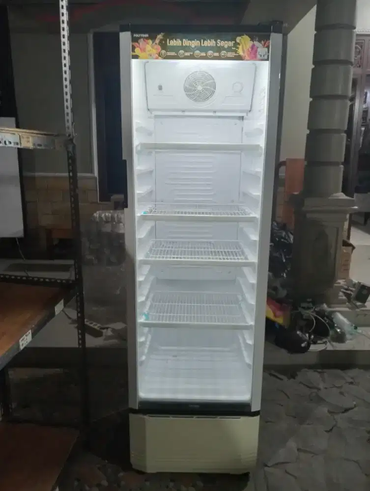 Showcase chiller Politron besar